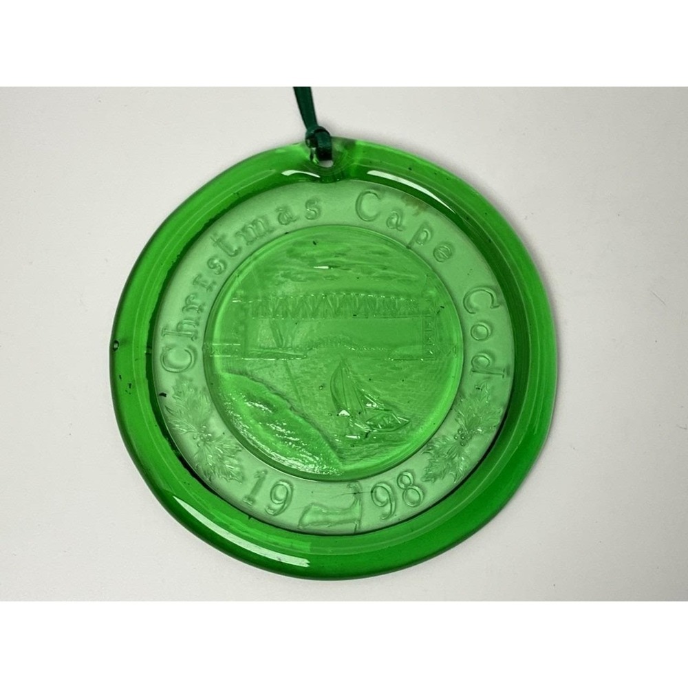 Pairpoint Glass Works Cape Cod 4" Boat & Bridge Theme Green Ornament 1998 Vtg